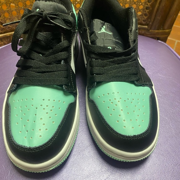 Air Jordan 1 Low Emerald Rise 553558-117 - Picture 11 of 12
